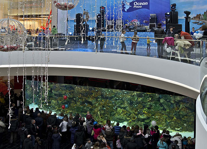 Вид на аквариум со вторго уровня Ocean Plaza