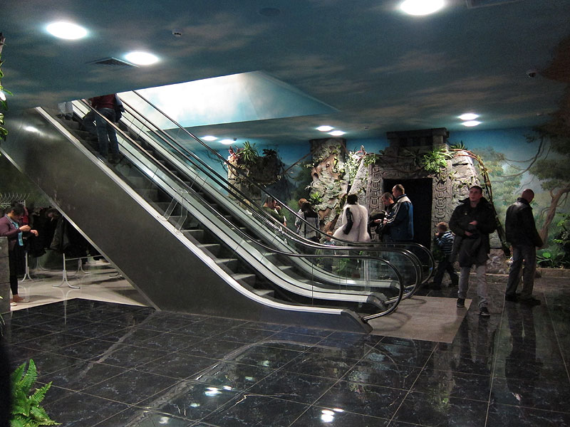 The entry from the underground parking next to the escalator